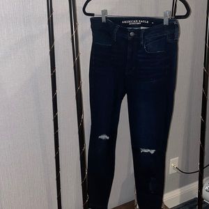 American Eagle’s dark denim super stretch high rise jegging